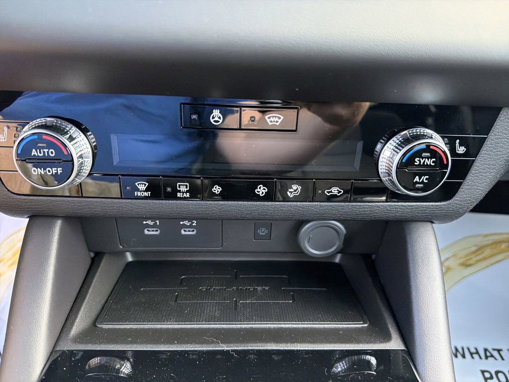 New 2026 Mitsubishi Outlander LE AWD/4WD image 22