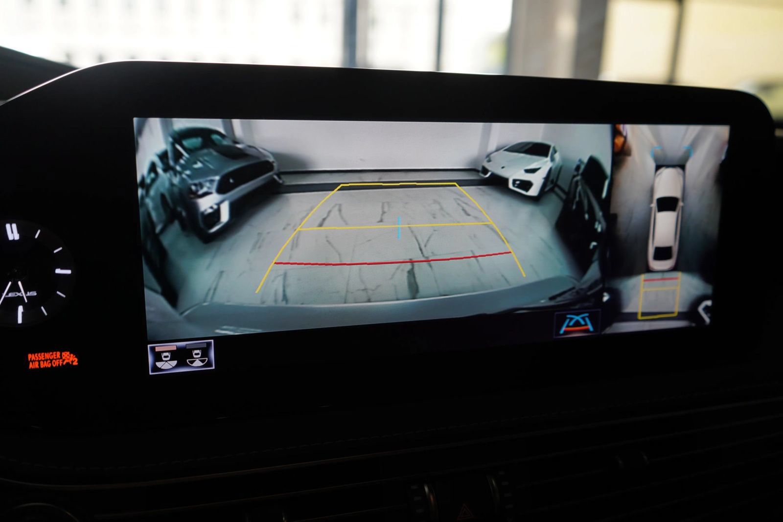 Used 2022 Lexus LS 500 w/ Luxury Package RWD image 25