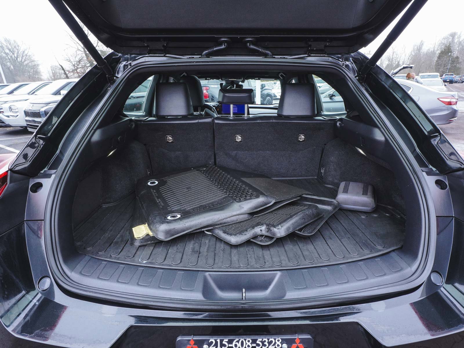 Used 2023 Lexus UX 250h AWD w/ Premium Package image 47