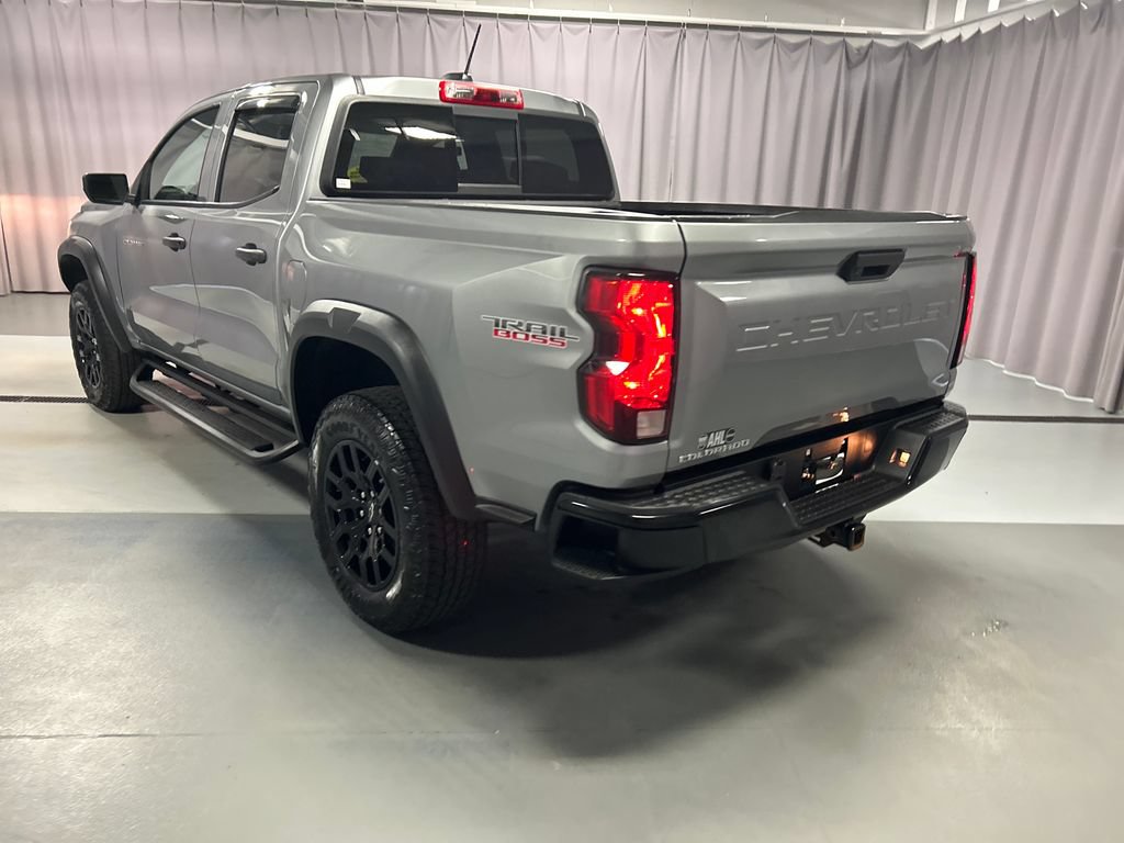Used 2024 Chevrolet Colorado Trail Boss w/ Advanced Trailering Package AWD/4WD image 5