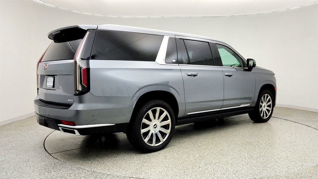 Used 2021 Cadillac Escalade ESV Premium Luxury Platinum w/ Heavy-Duty Trailer Package AWD/4WD image 5