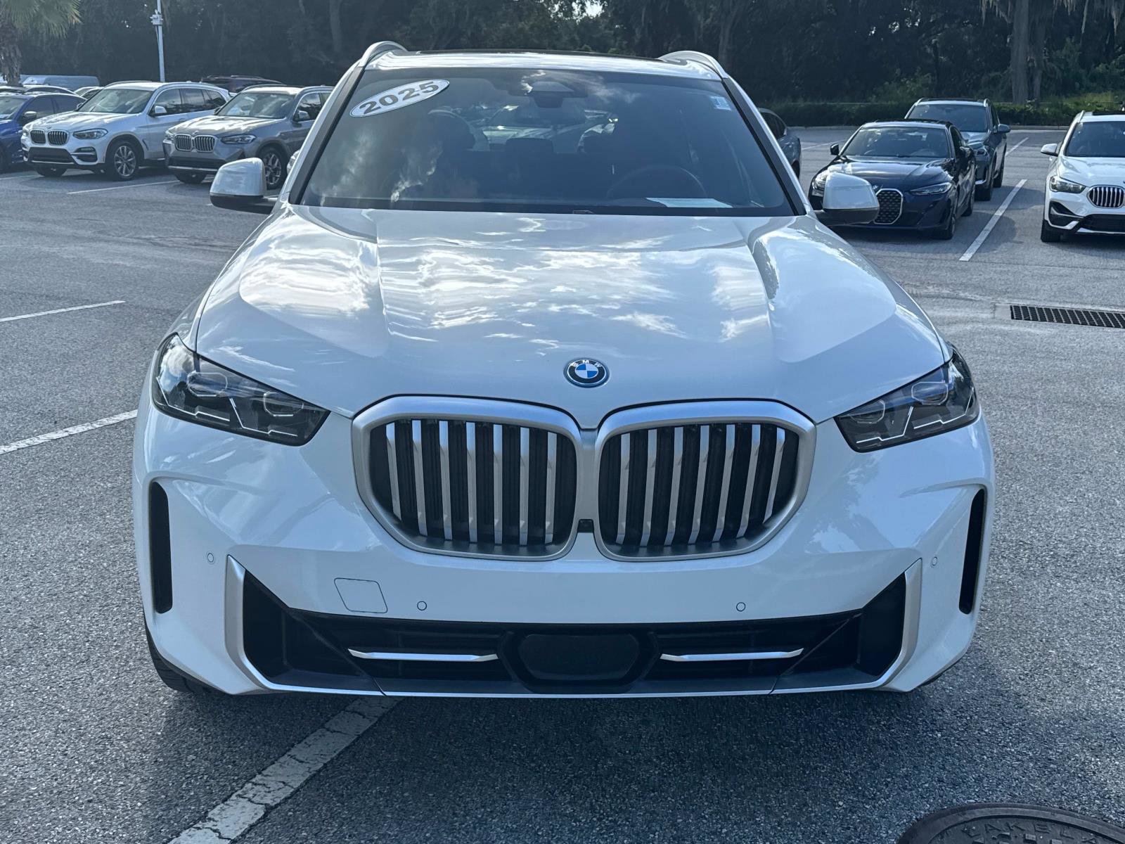 Certified 2025 BMW X5 xDrive50e w/ Parking Assistance Package image 9