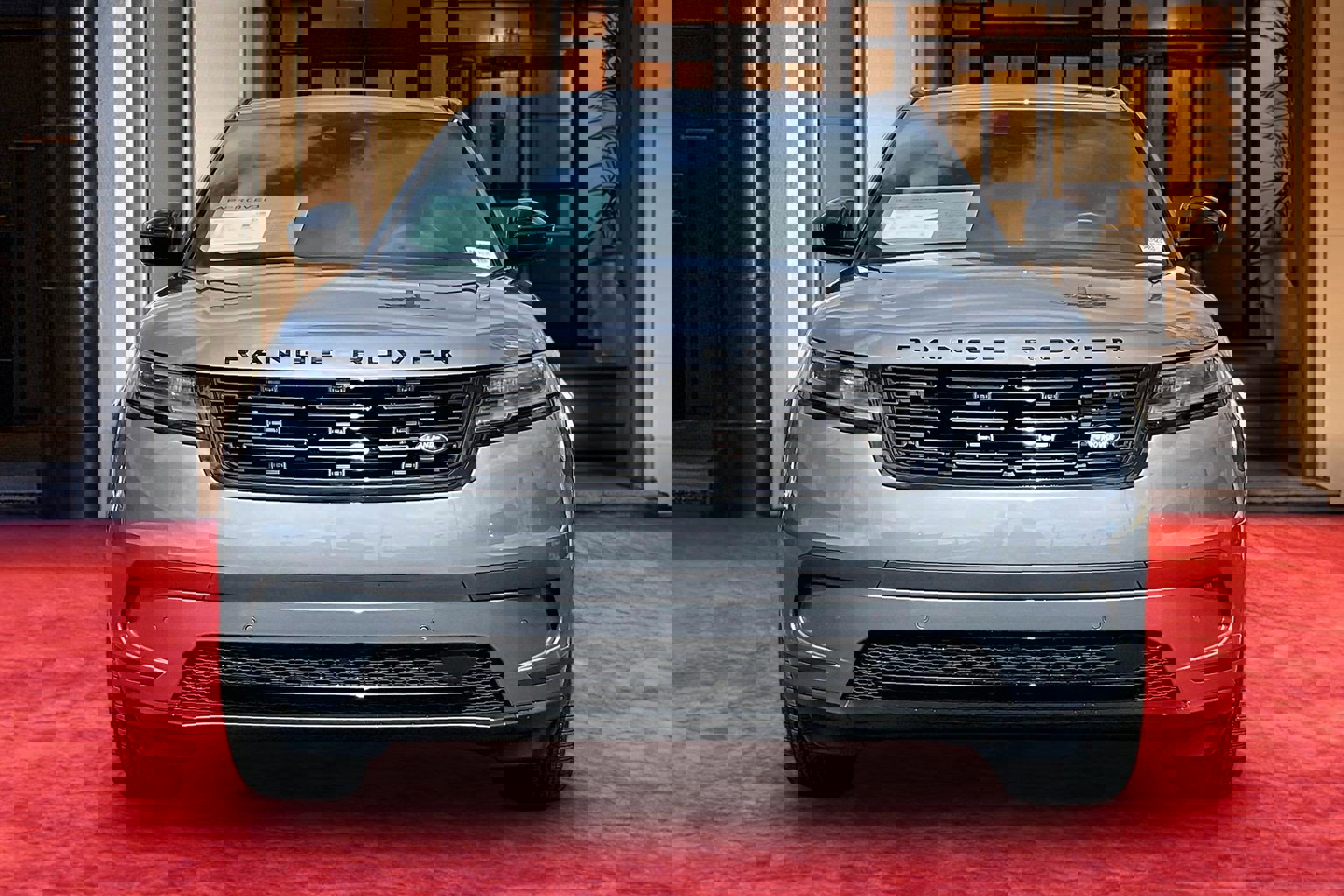 Certified 2025 Land Rover Range Rover Velar S AWD/4WD image 3