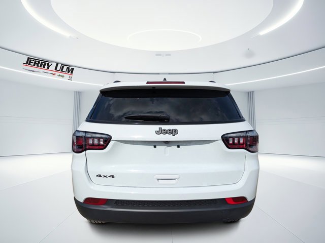 New 2026 Jeep Compass Latitude image 30