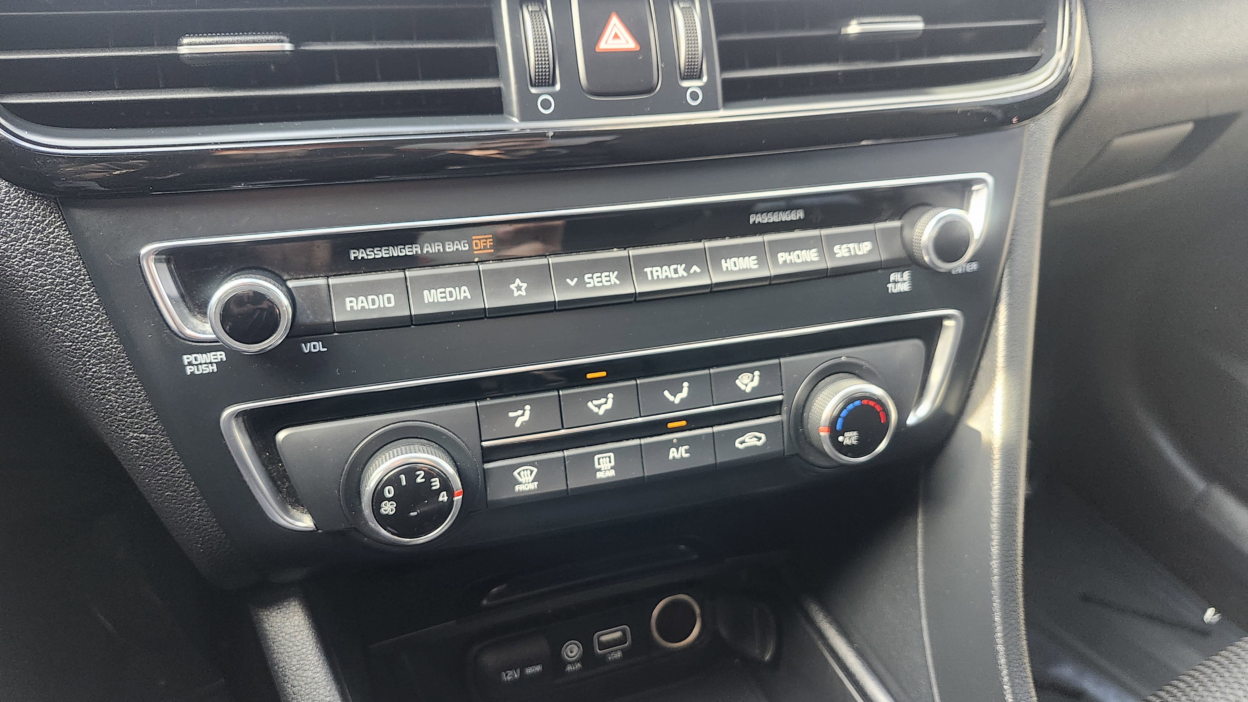 Used 2020 Kia Optima LX image 27