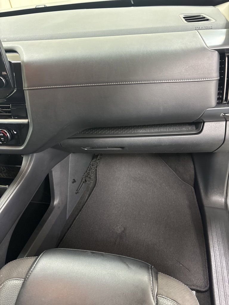 Used 2023 Nissan Pathfinder SL w/ Cargo Package AWD/4WD image 28