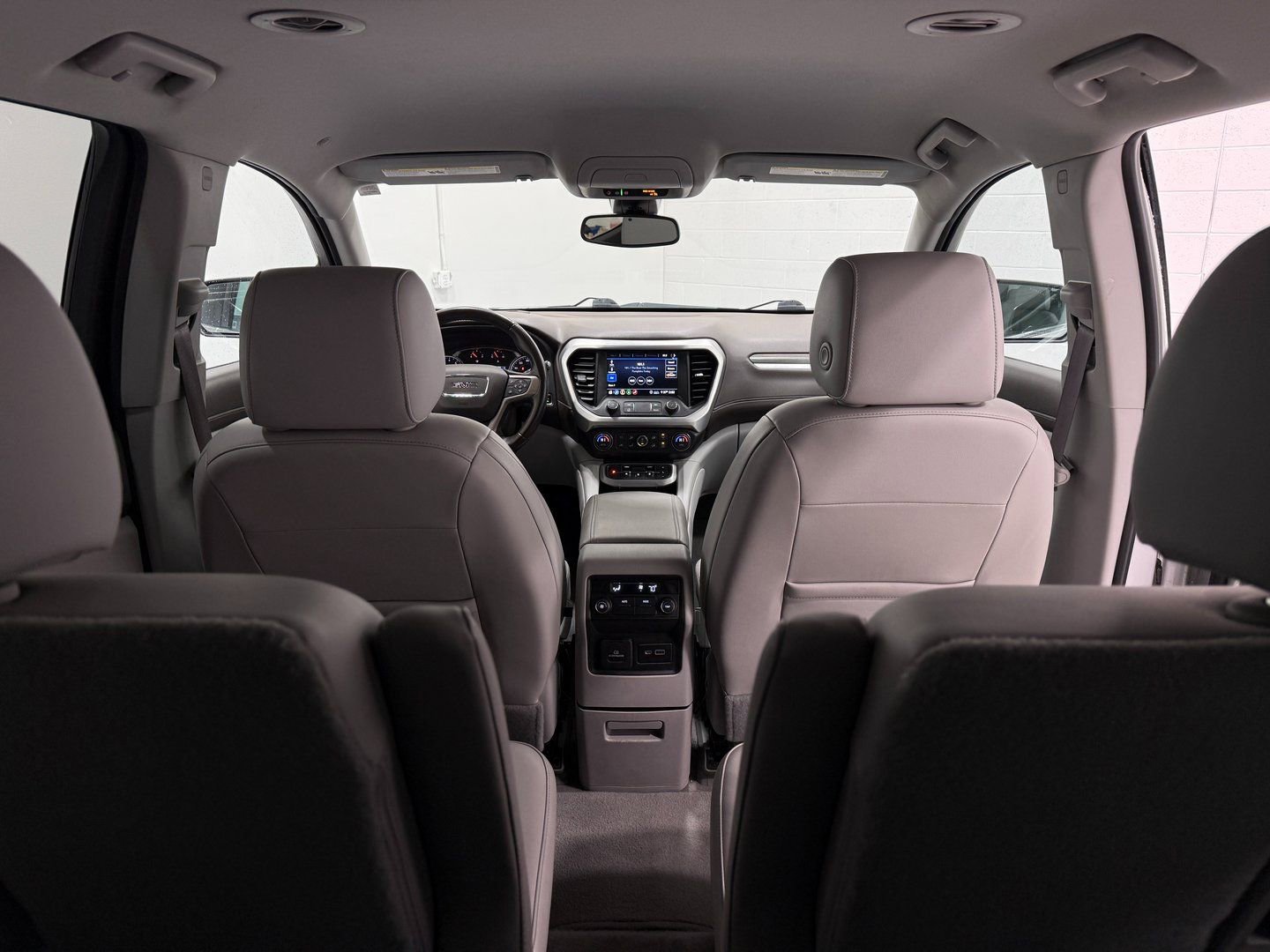 Used 2020 GMC Acadia SLT w/ LPO, Cargo Package image 38