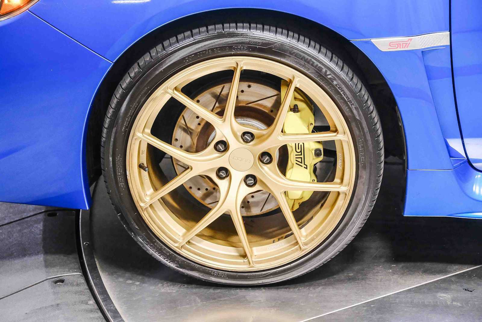 Used 2020 Subaru WRX STI AWD/4WD image 11