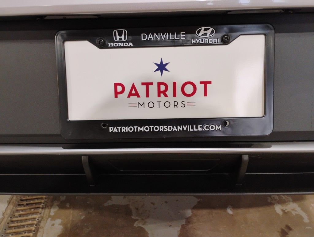 Used 2025 Hyundai Elantra Sport image 40