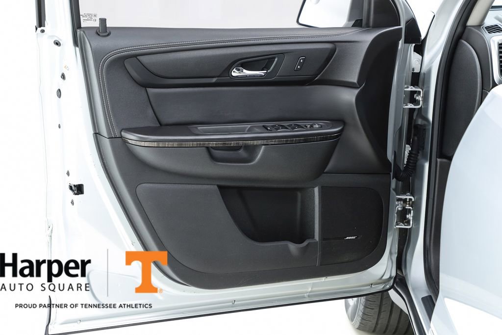 Used 2014 GMC Acadia SLT image 18