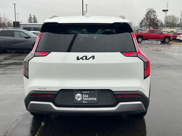 Used 2024 Kia EV9 Wind image 8