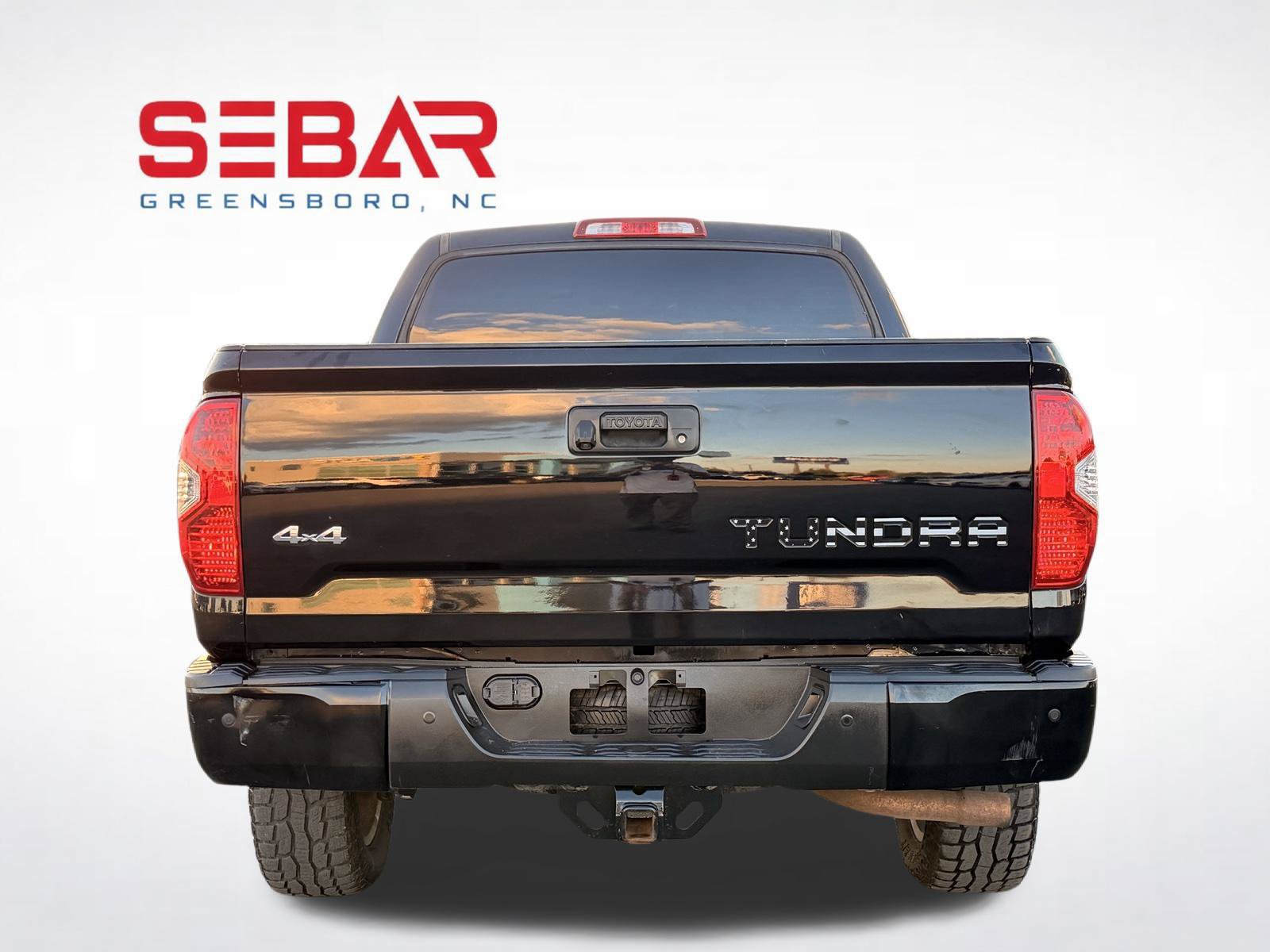 Used 2014 Toyota Tundra Limited w/ Limited Premium Package AWD/4WD image 7