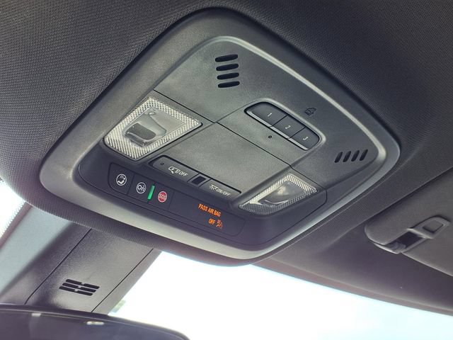 Certified 2023 Chevrolet Traverse LT AWD/4WD image 16