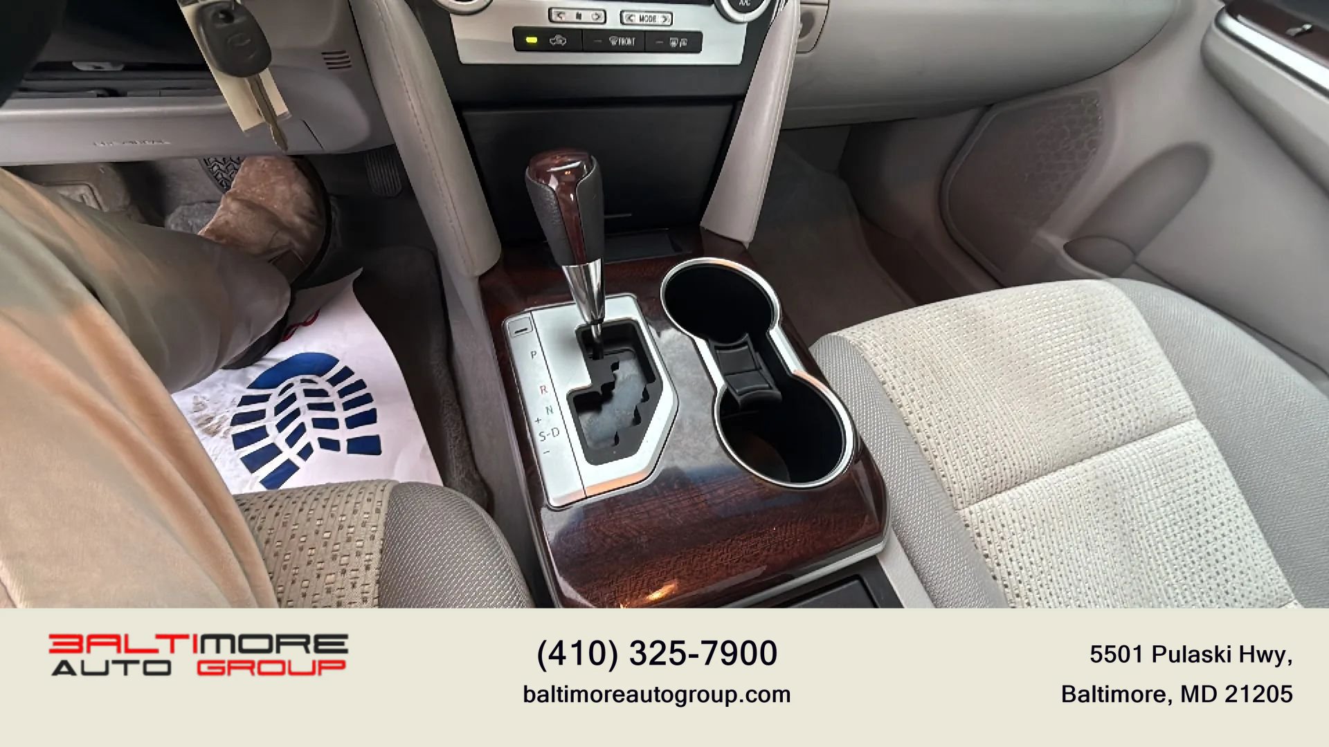 Used 2014 Toyota Camry XLE FWD image 34
