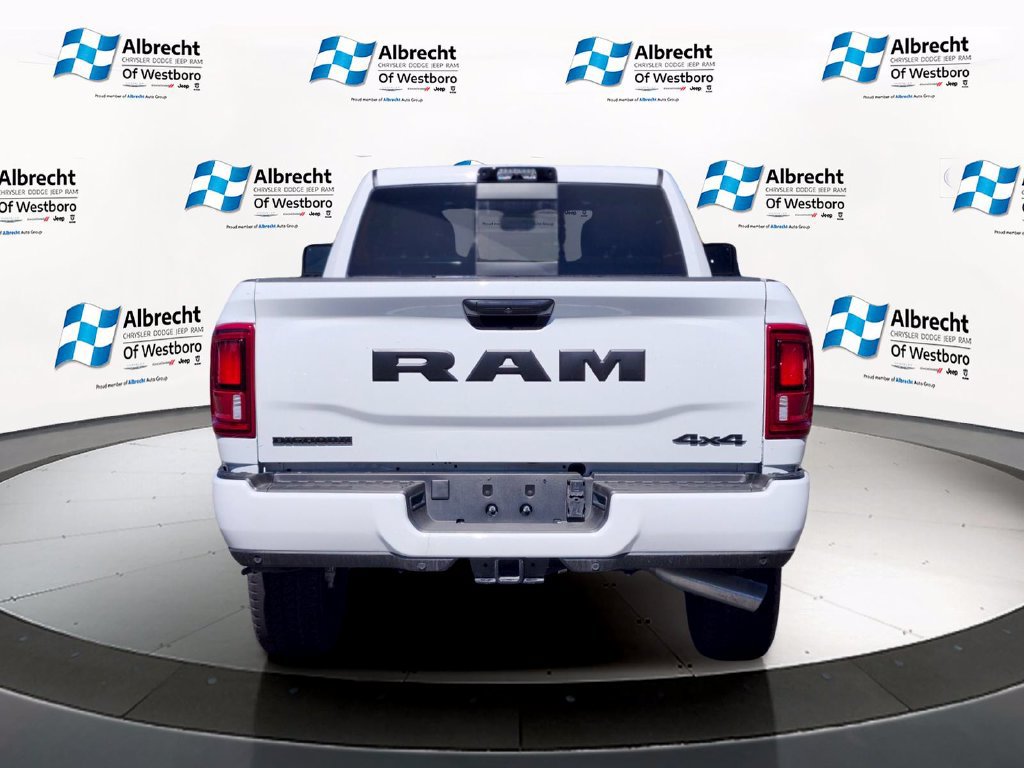 New 2026 RAM 2500 Big Horn AWD/4WD image 4