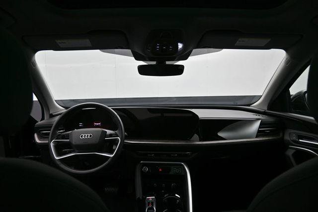Used 2025 Audi Q5 Premium w/ Convenience Package AWD/4WD image 29