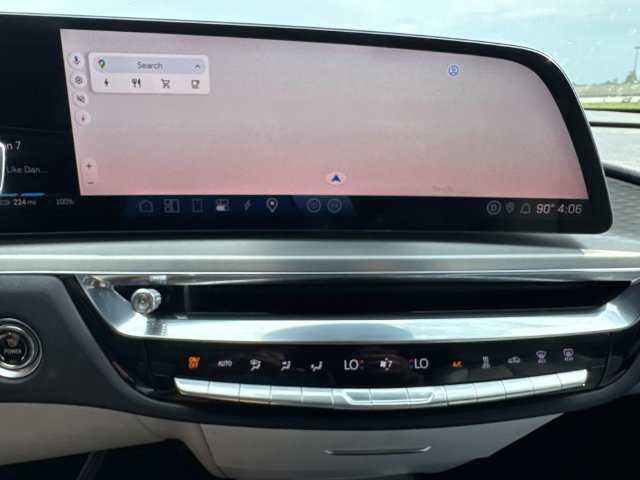 Used 2024 Cadillac Lyriq Luxury AWD/4WD image 24