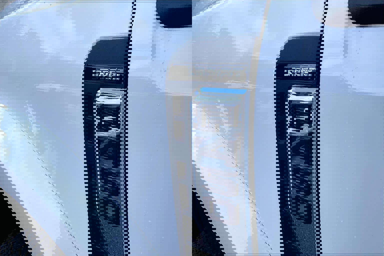 Used 2024 Ford F450 Lariat w/ Lariat Ultimate Package image 10