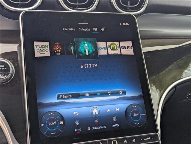 Used 2025 Mercedes-Benz GLC 300 image 11