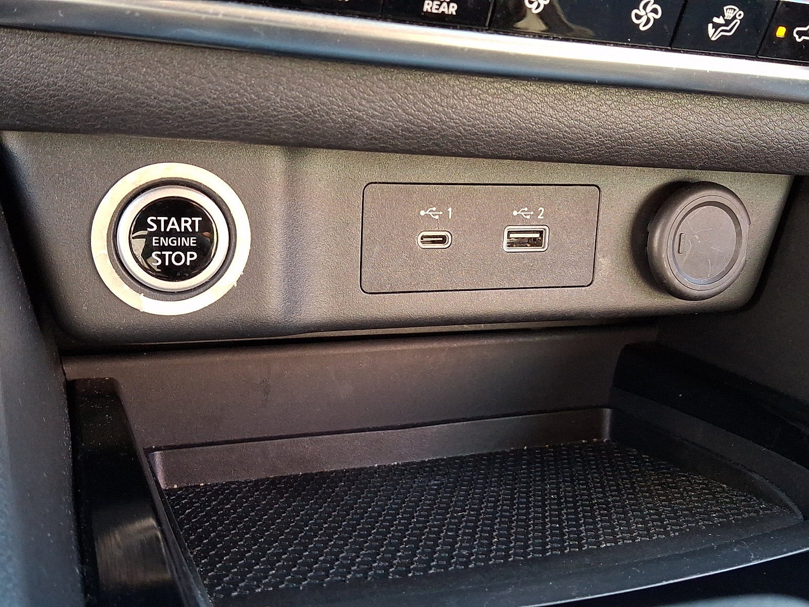 Used 2023 Nissan Rogue SV AWD/4WD image 23