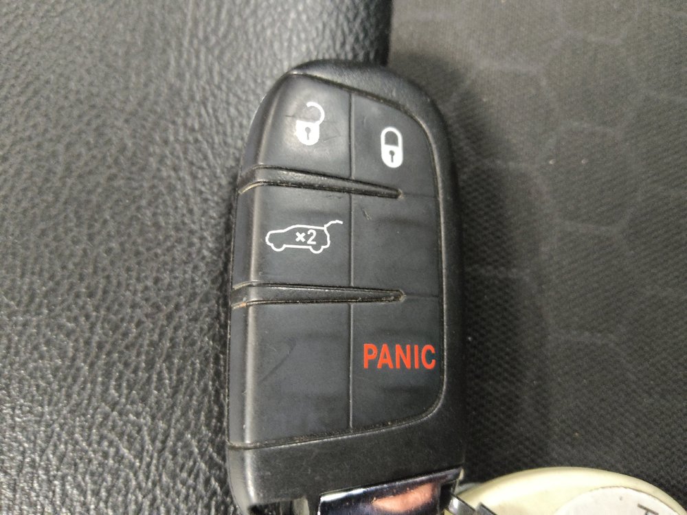 Used 2017 Jeep Compass Latitude FWD image 32