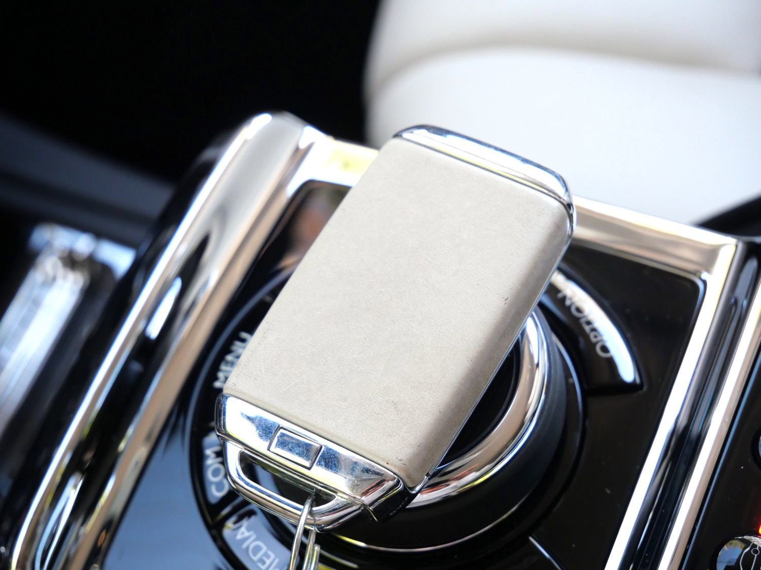 Used 2024 Rolls-Royce Phantom Extended Wheelbase w/ The Phantom Package RWD image 15