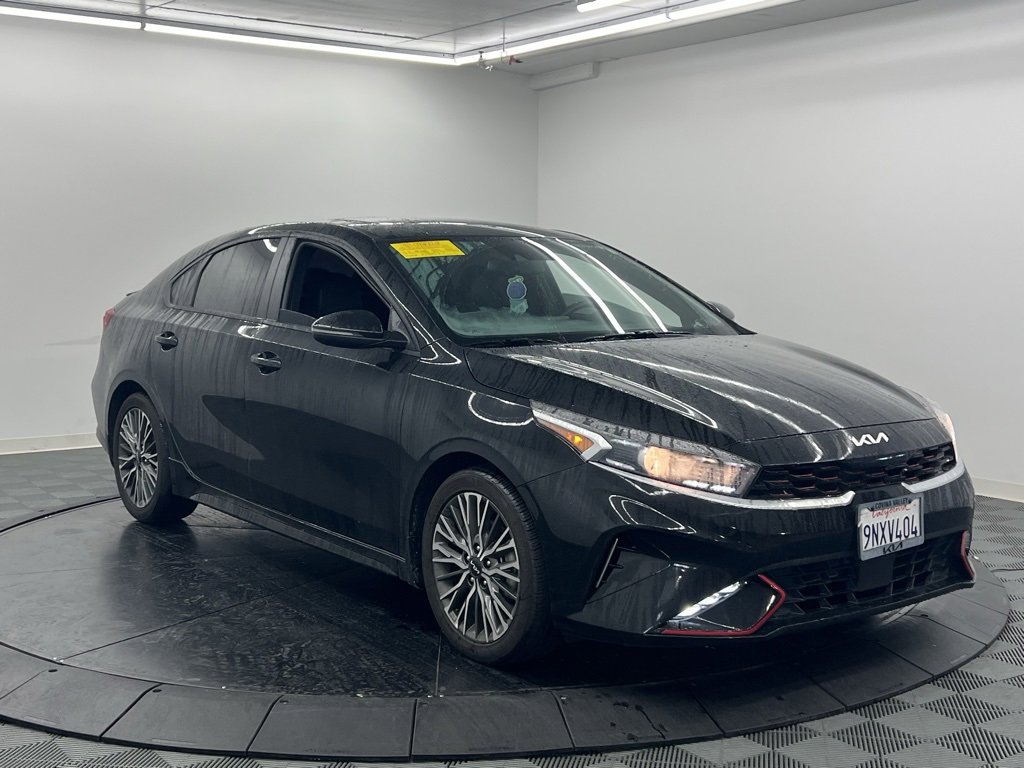 Used 2024 Kia Forte GT-Line w/ GT-Line Premium Package image 2