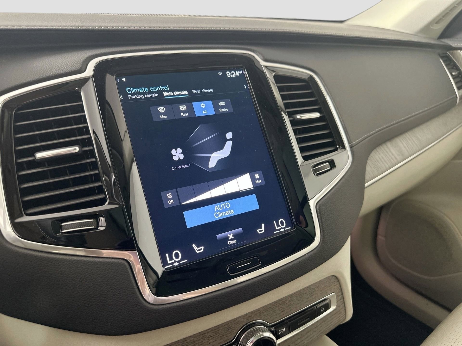 Certified 2024 Volvo XC90 B5 Plus image 16