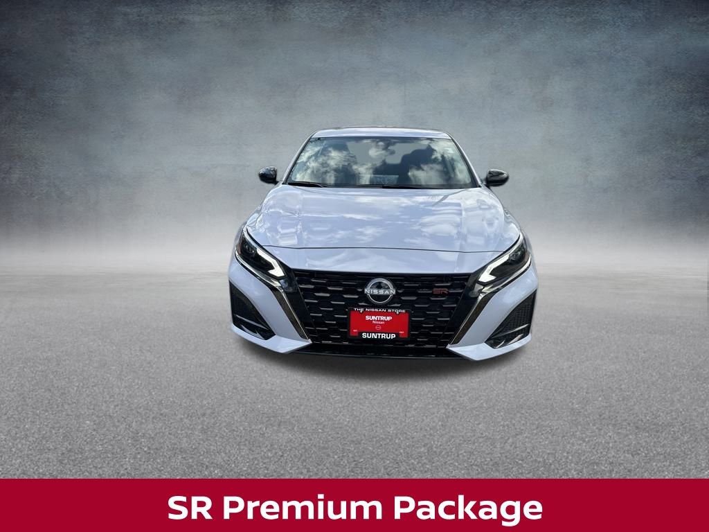 New 2025 Nissan Altima 2.5 SR image 10