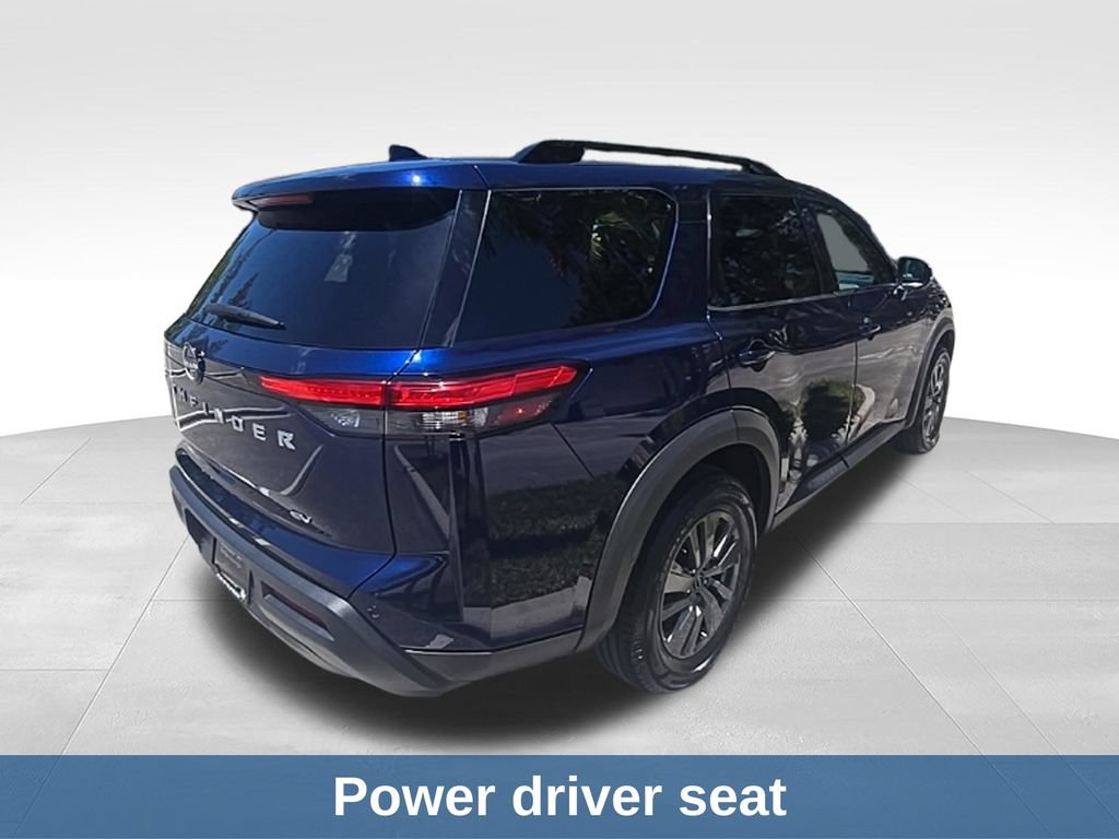 Used 2024 Nissan Pathfinder SV FWD image 5