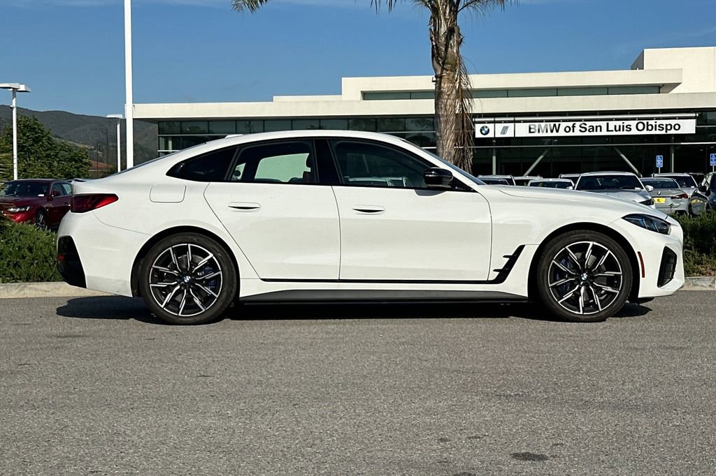 Used 2025 BMW i4 eDrive40 w/ M Sport Package image 2