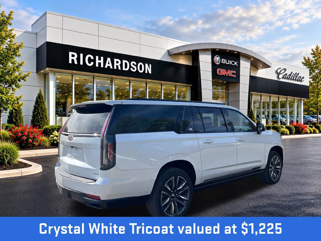 Used 2024 Cadillac Escalade ESV Sport Platinum w/ LPO, ONYX Package AWD/4WD image 5