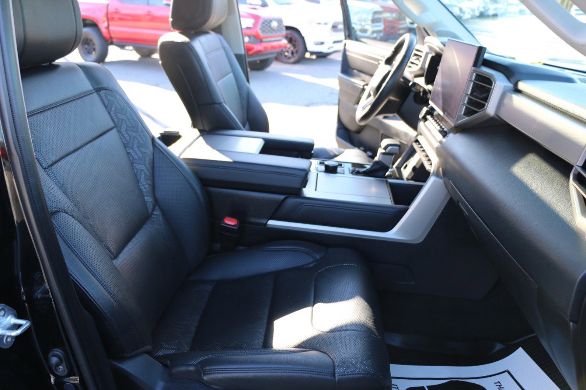 Used 2023 Toyota Sequoia Limited image 30