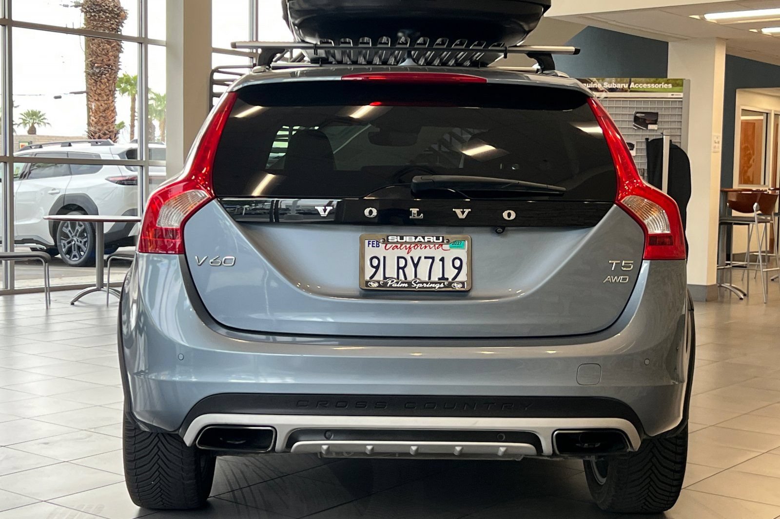 Used 2018 Volvo V60 T5 Cross Country AWD/4WD image 4