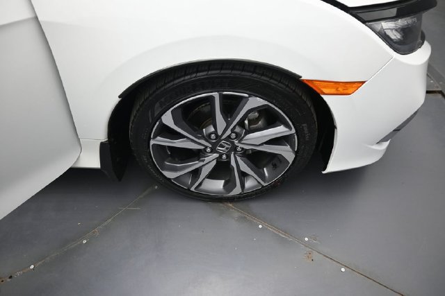 Used 2019 Honda Civic Touring image 28