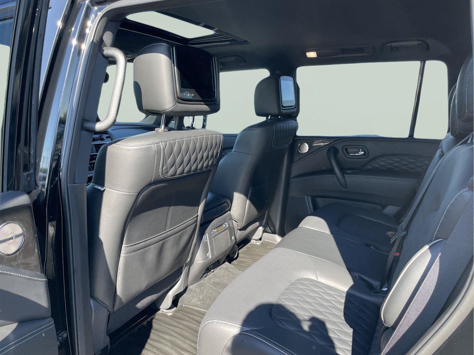 Used 2023 INFINITI QX80 Sensory w/ All-Season Package AWD/4WD image 15