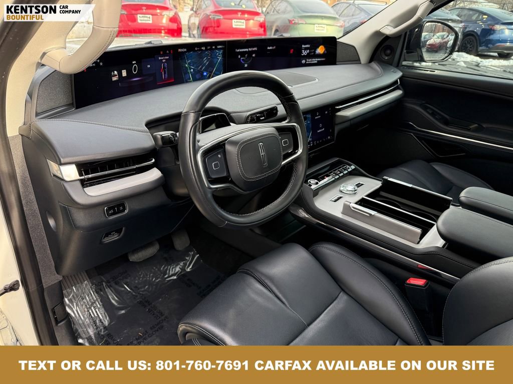 Used 2025 Lincoln Navigator L Reserve image 35