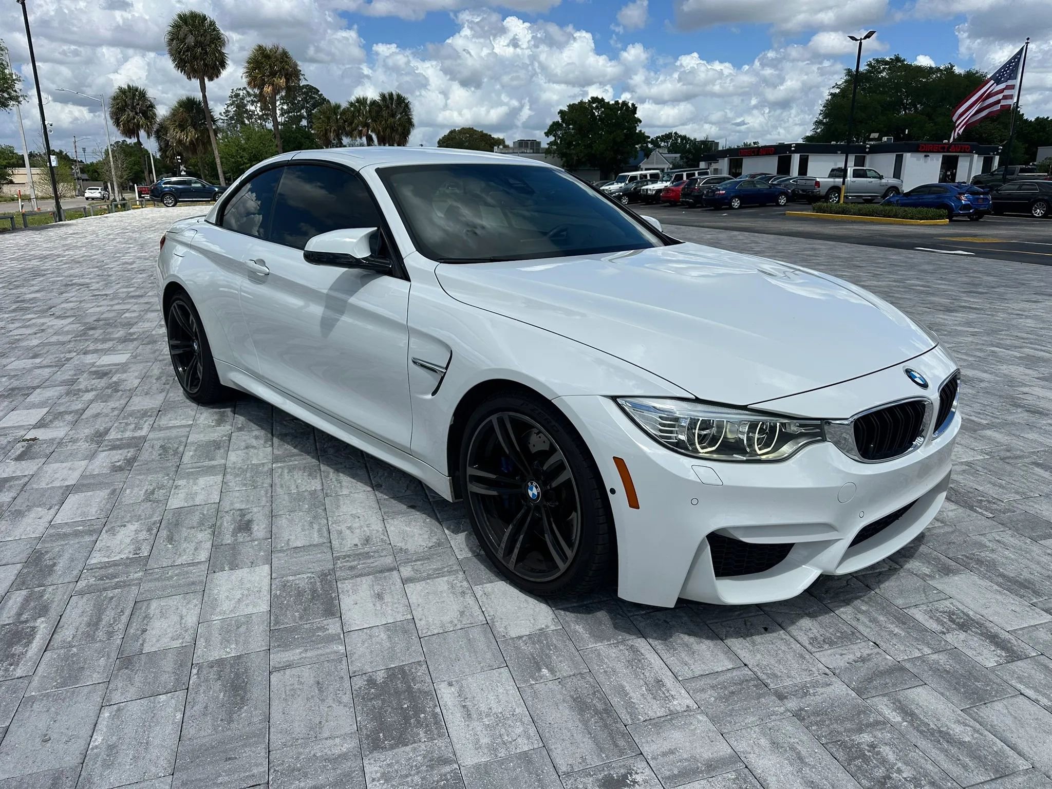 Used 2016 BMW M4 Convertible image 1