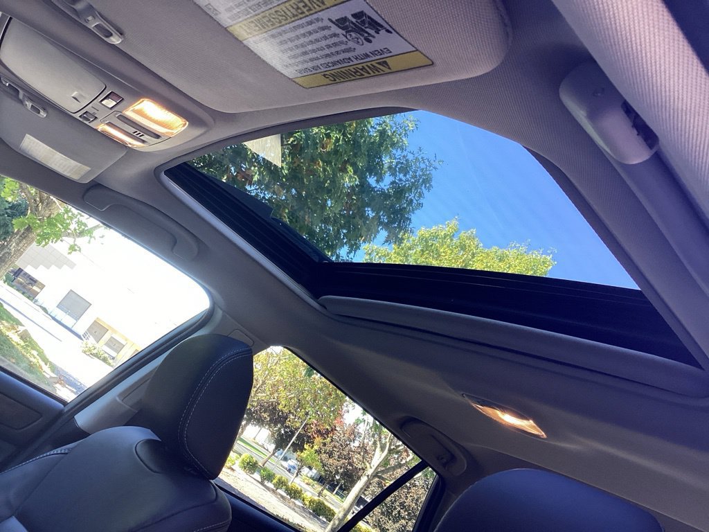 Used 2019 Subaru Outback 2.5i Limited AWD/4WD image 3