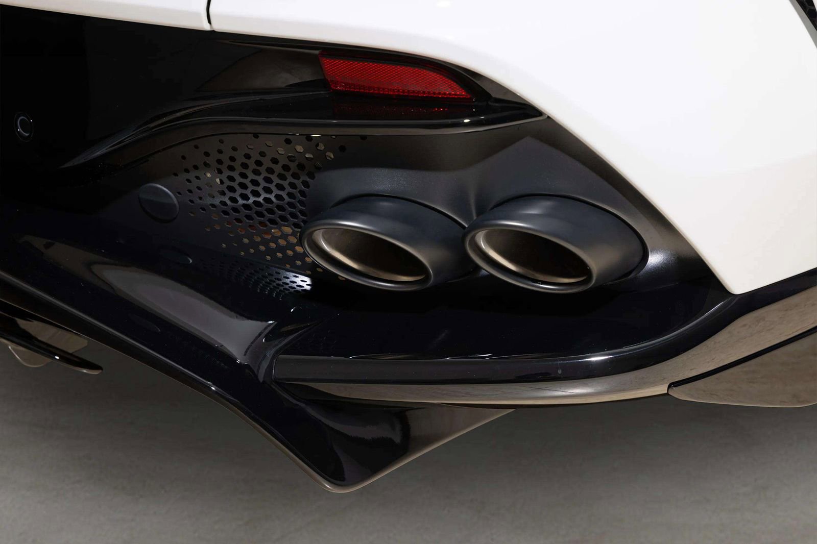 New 2026 Aston Martin DBX 707 AWD/4WD image 46