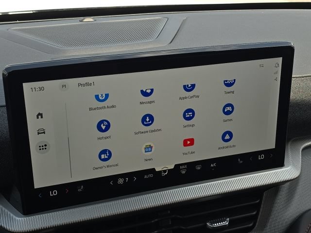 Used 2025 Ford Explorer ST-Line w/ ST-Line Street Pack AWD/4WD image 35