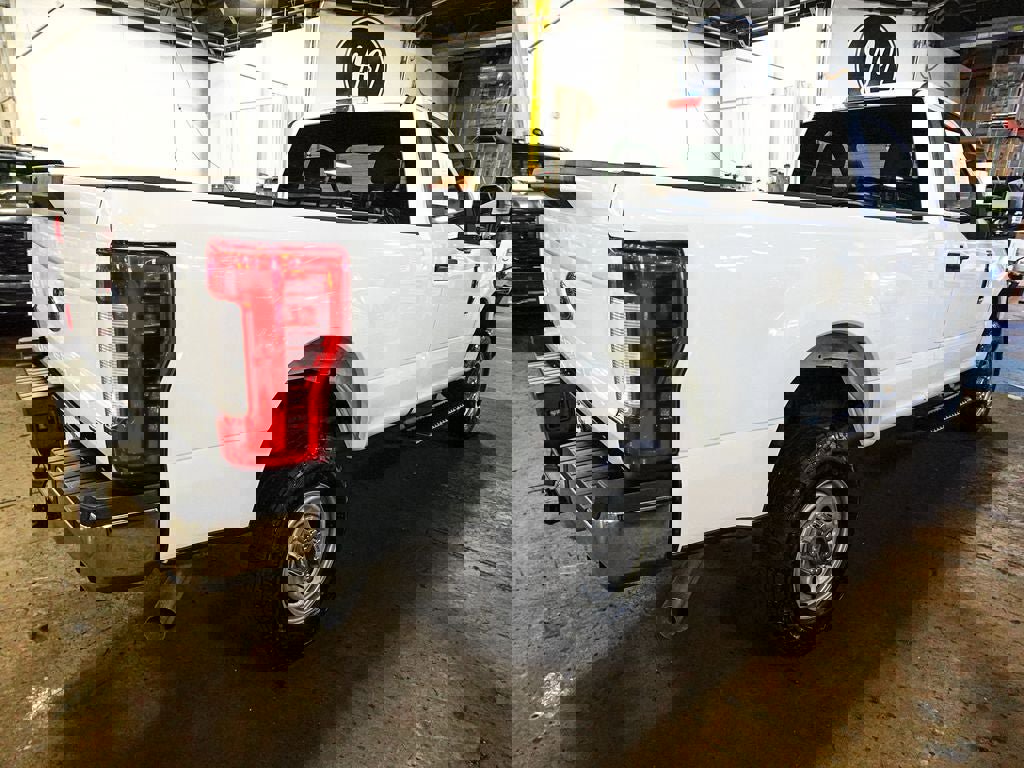 Used 2019 Ford F250 XL w/ XL Value Package AWD/4WD image 6