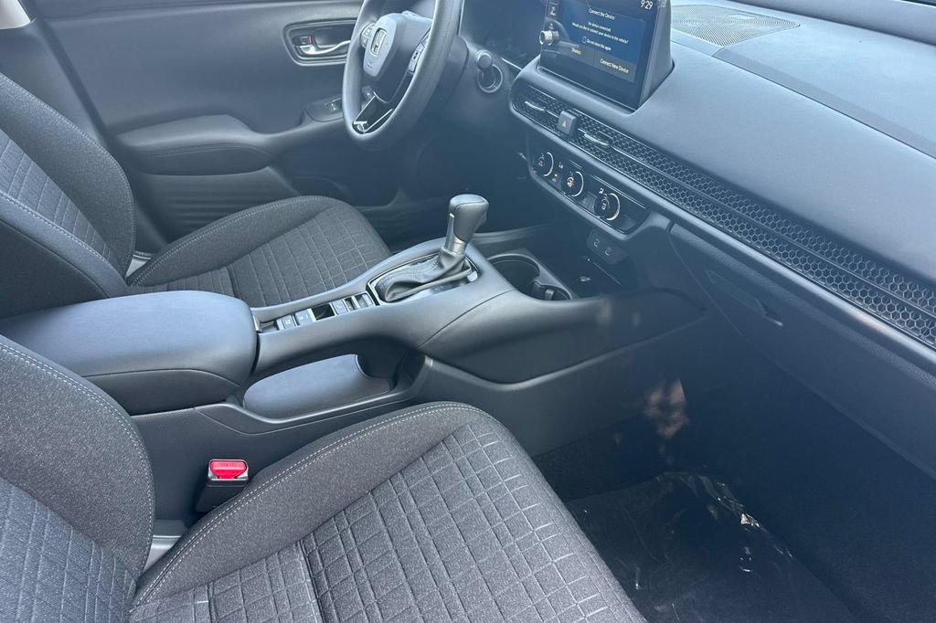 New 2026 Honda HR-V LX image 16