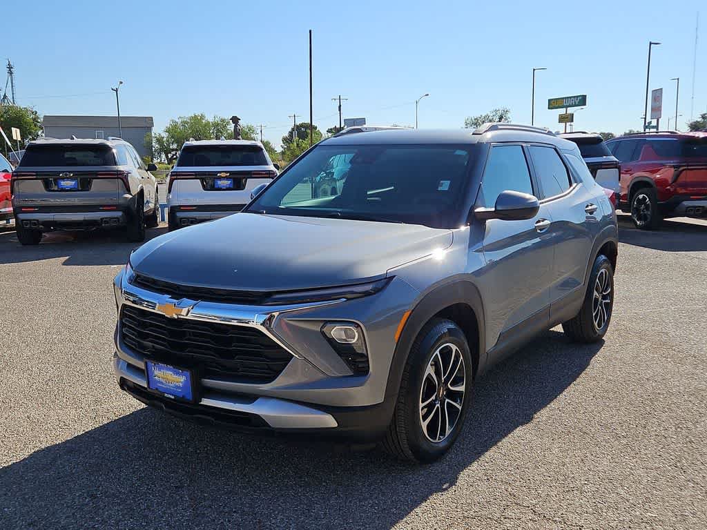 Used 2026 Chevrolet TrailBlazer LT FWD image 4