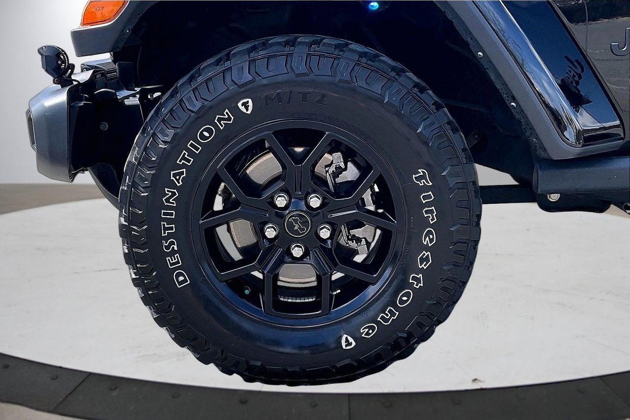 Certified 2024 Jeep Gladiator Mojave AWD/4WD image 31