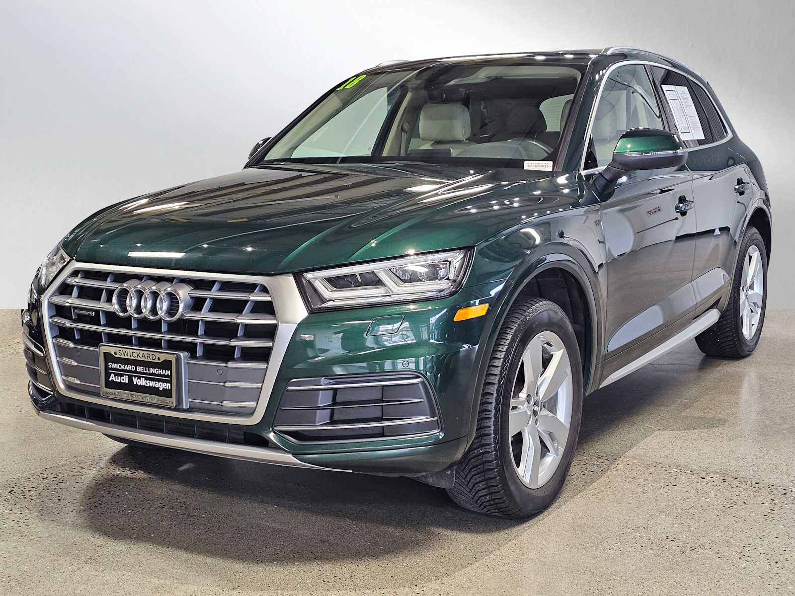Used 2018 Audi Q5 2.0T Premium Plus w/ Premium Plus Package AWD/4WD image 3