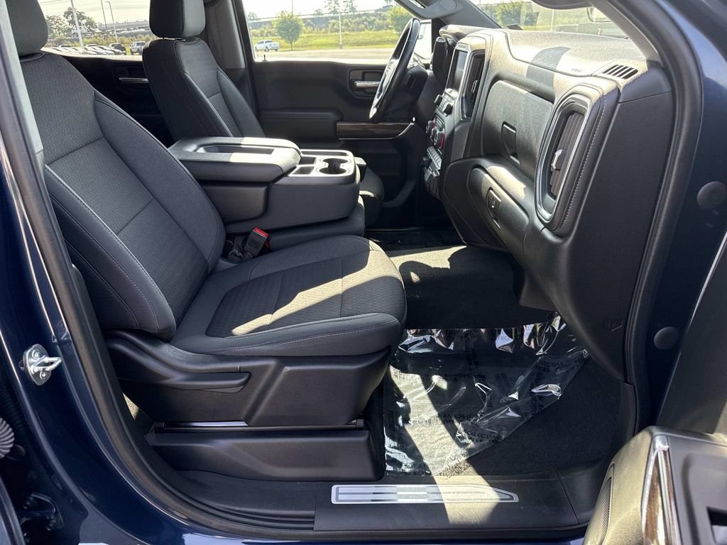 Used 2021 Chevrolet Silverado 1500 LT w/ Convenience Package II AWD/4WD image 19