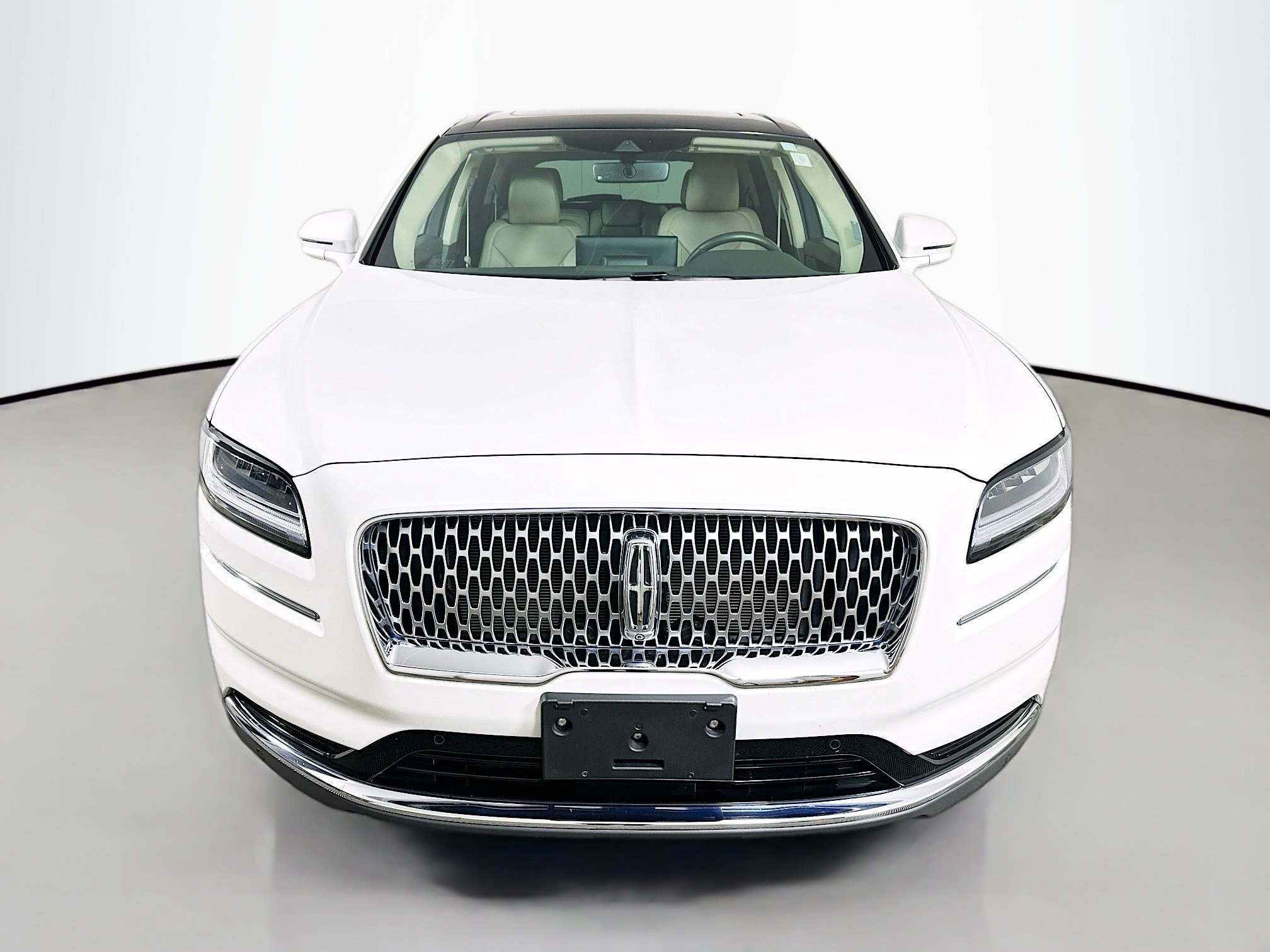 Used 2021 Lincoln Nautilus Reserve w/ Equipment Group 201A AWD/4WD image 2
