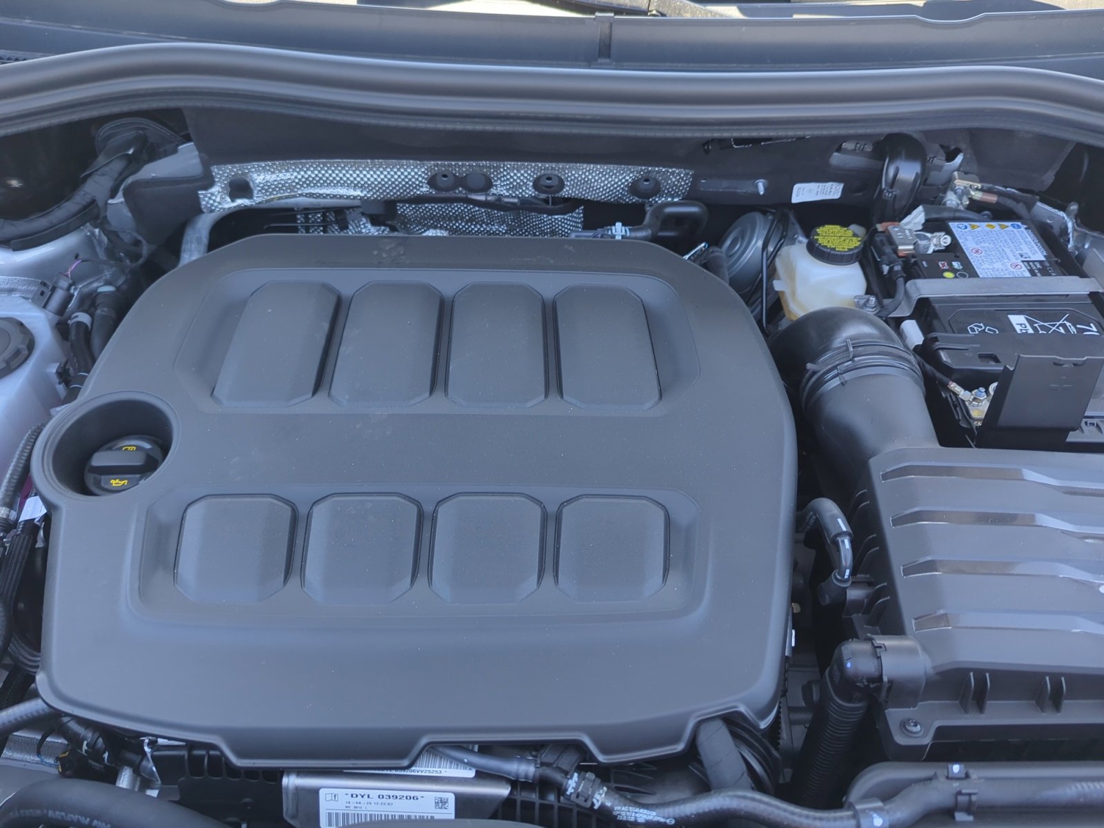 New 2025 Volkswagen Tiguan SE image 20