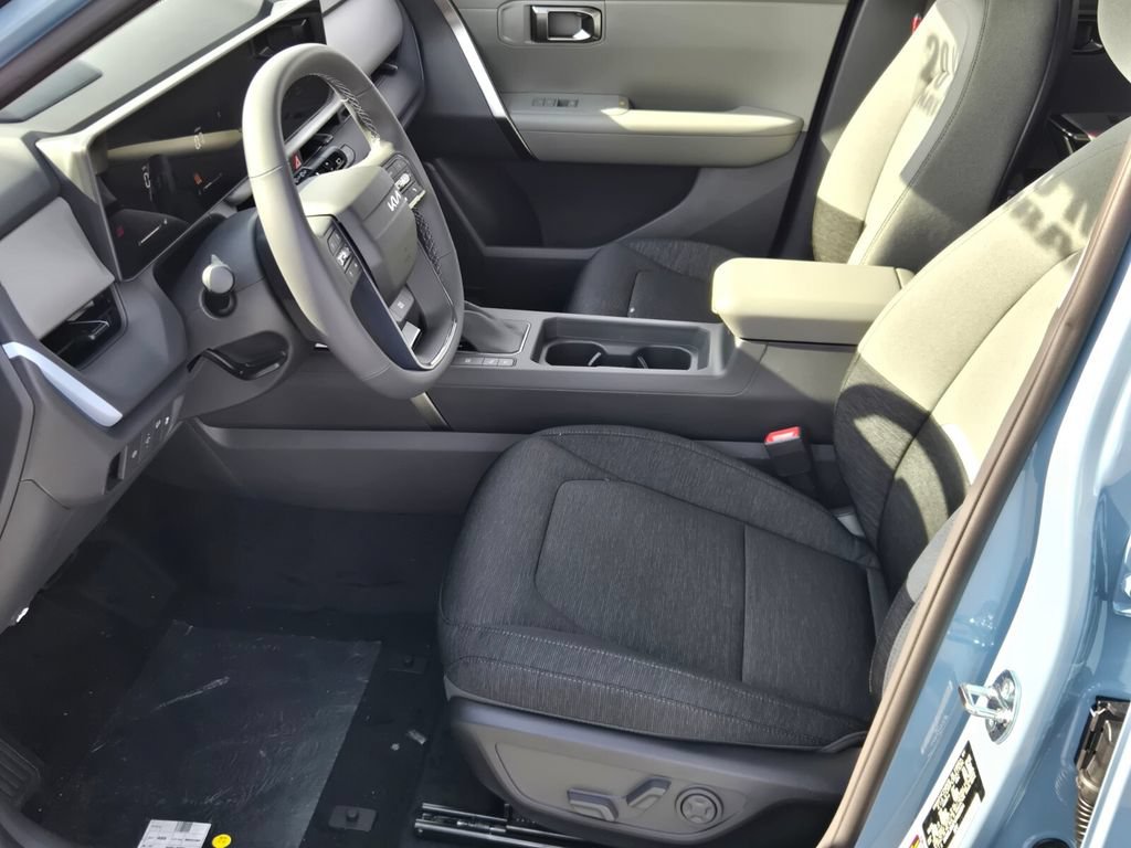 New 2027 Kia Seltos S FWD image 6
